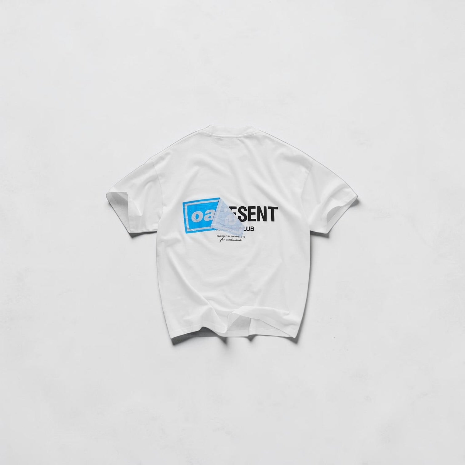 Represent oversized tee