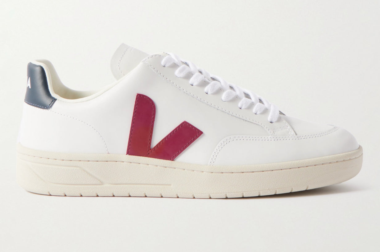 Veja v-12 leather