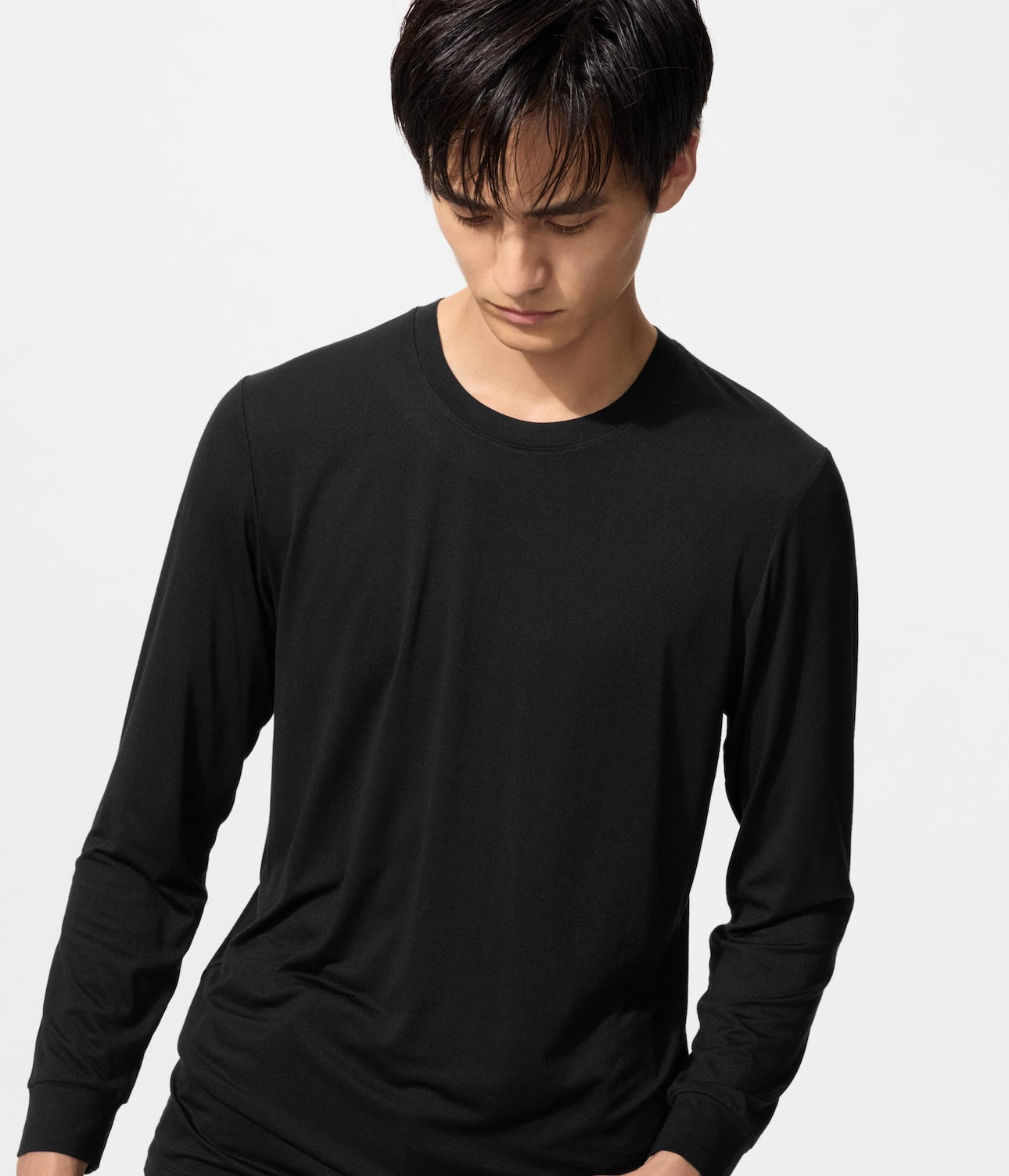 Uniqlo HEATTECH tee