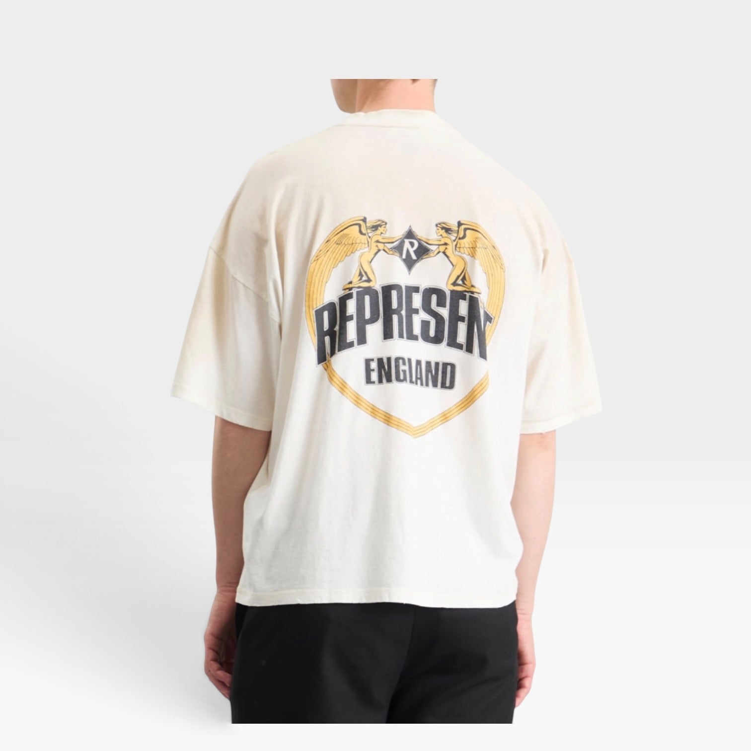Represent oversized tee