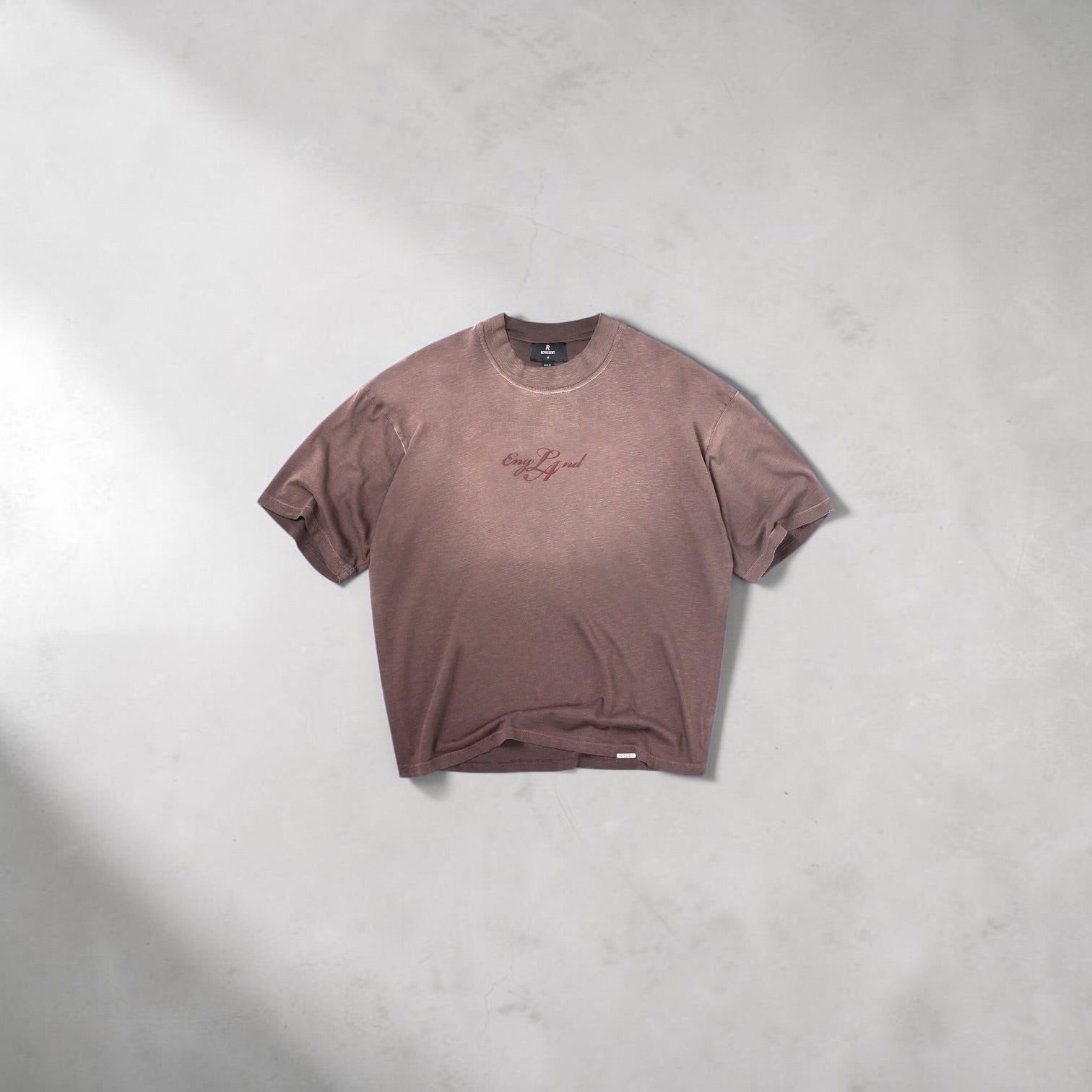 Represent oversized tee