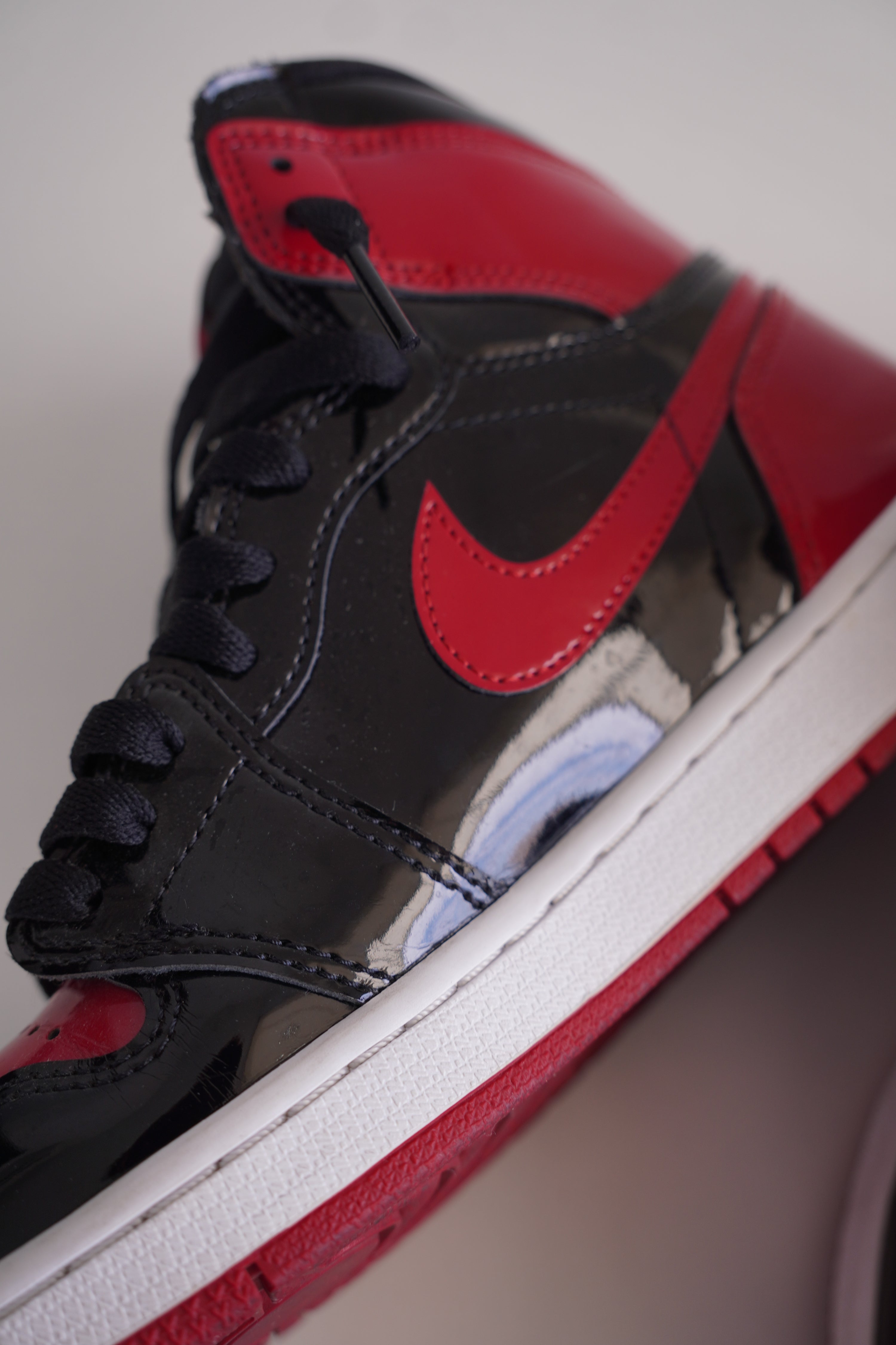 Jordan 1 High patent bred