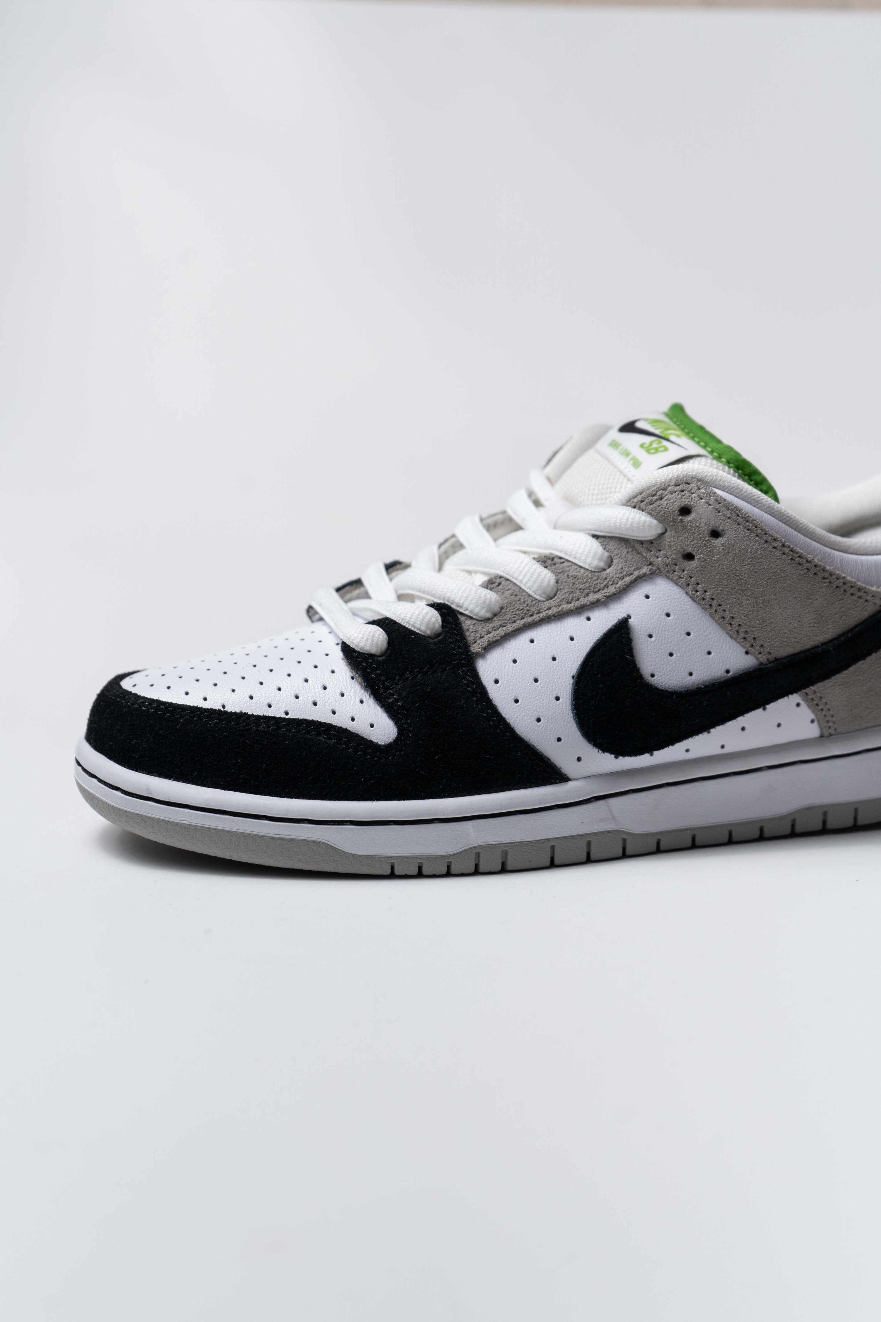 NIKE SB DUNK LOW CLOROPHYLL