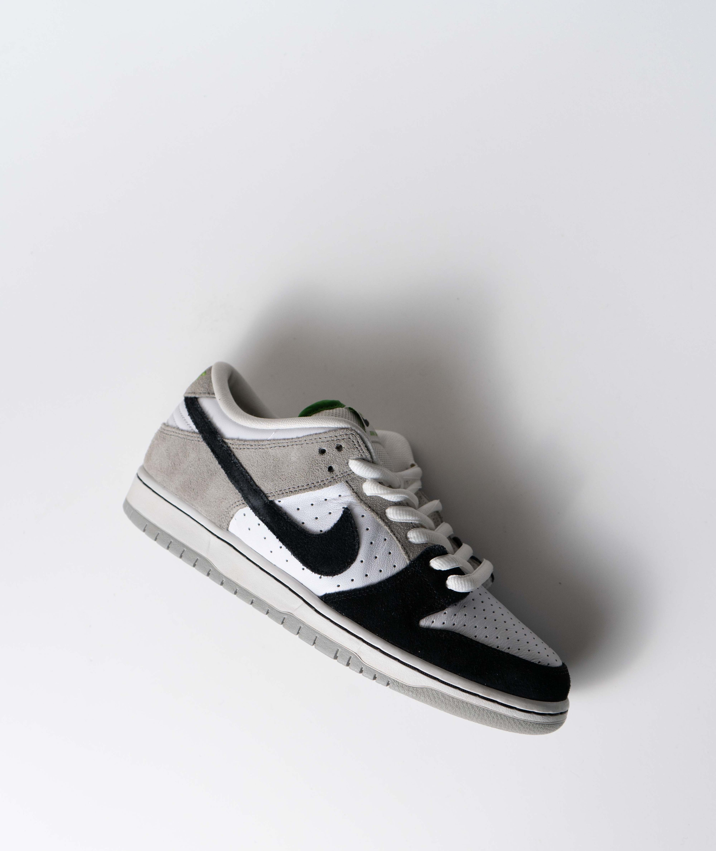 NIKE SB DUNK LOW CLOROPHYLL