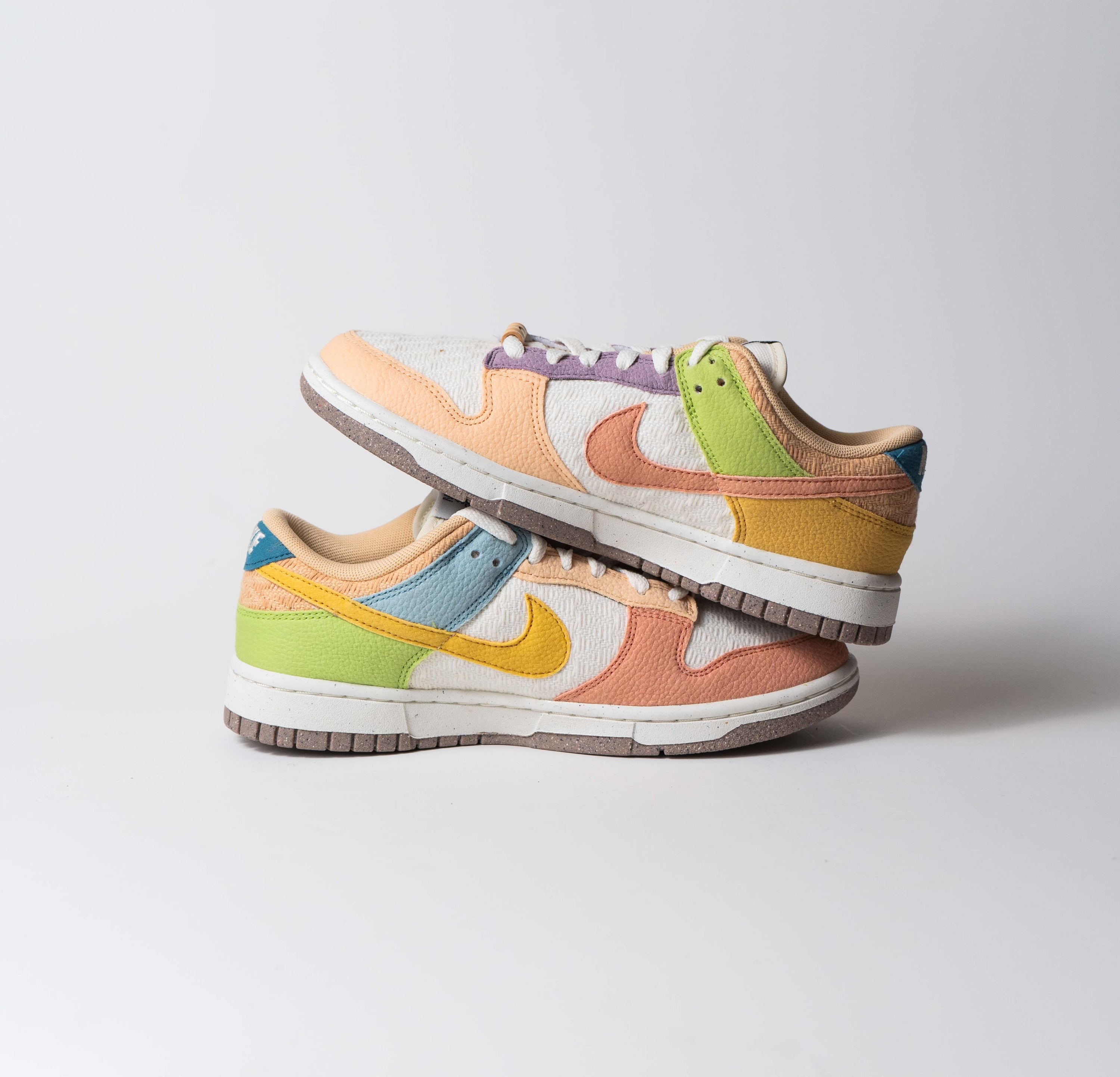 NIKE DUNK LOW SUN CLUB