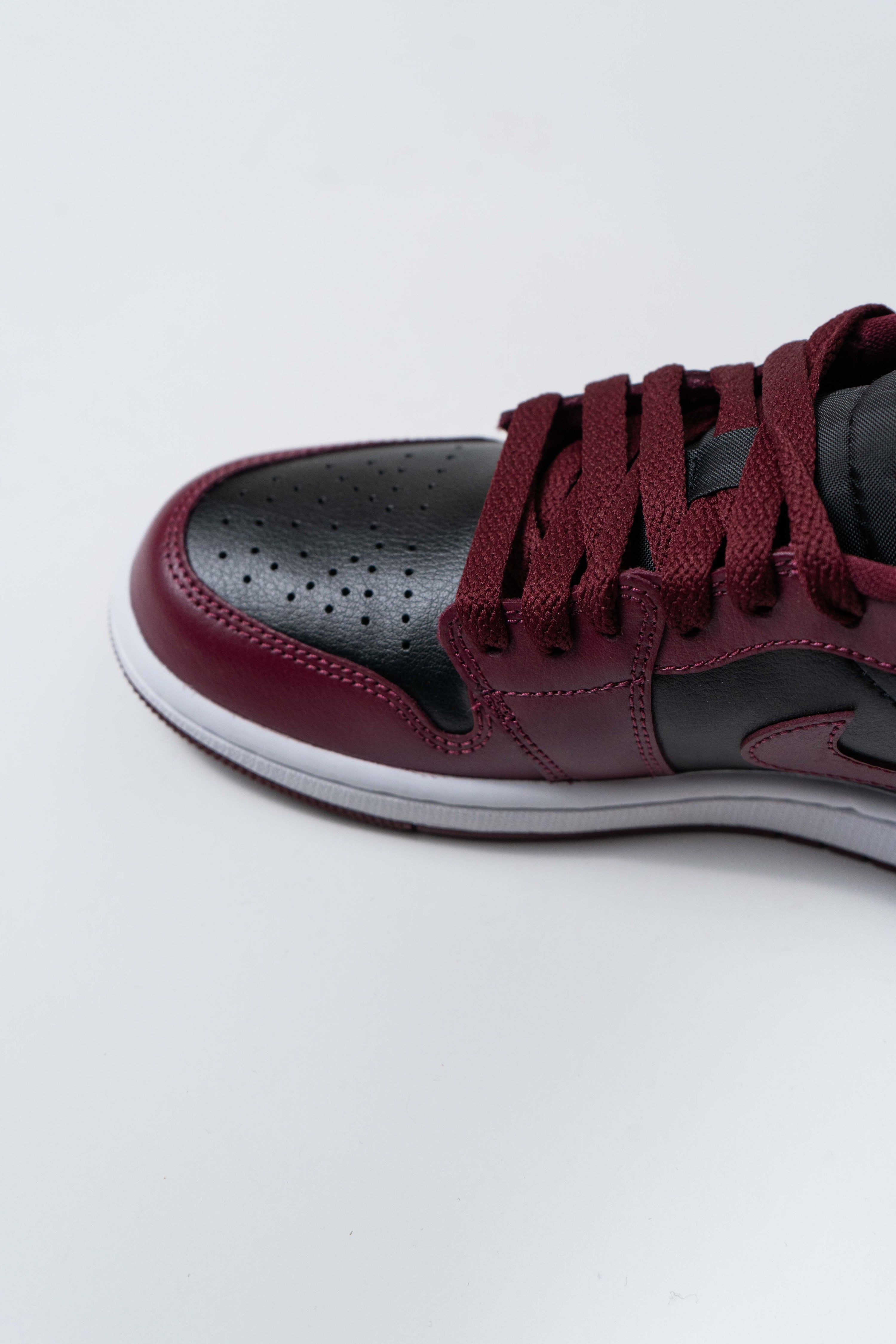 JORDAN 1 LOW BEETROOT