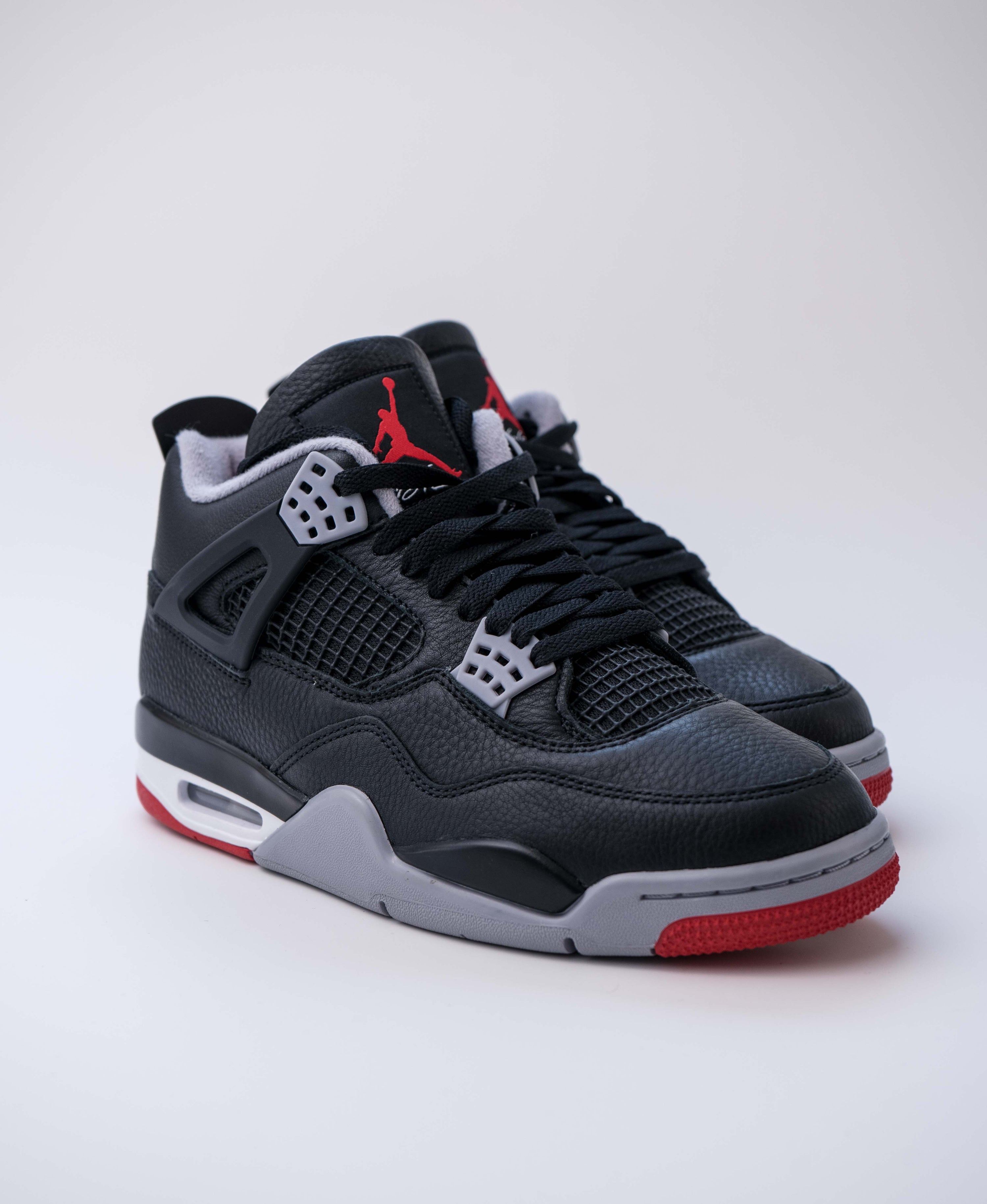 JORDAN 4 BRED